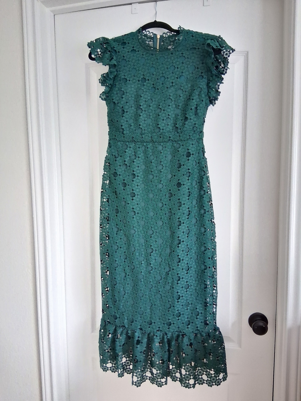 Green Lace Midi Dress with Ruffle Hem